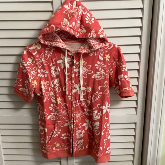 Aeropostale Tops - Orange flower Aero short sleeve beach sweatshirt